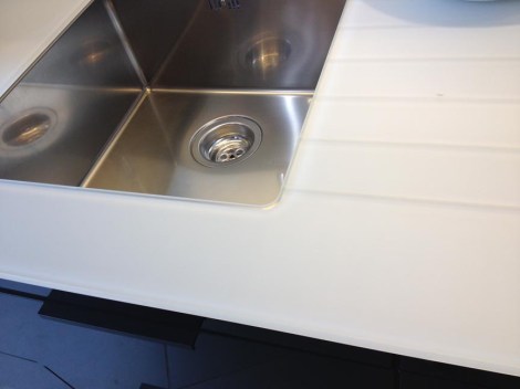 Stunning glass countertops. I want.