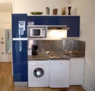 My old blue kitchen unit that came with the apartment.